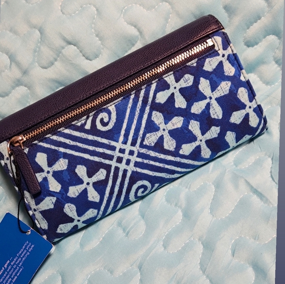 Vera Bradley Wallet